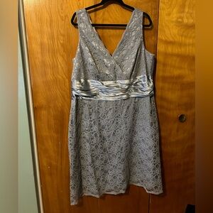 JS Boutique gray silver lace and satin sleeveless dress